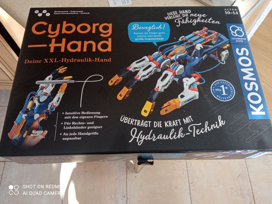 Cyborg Hand total