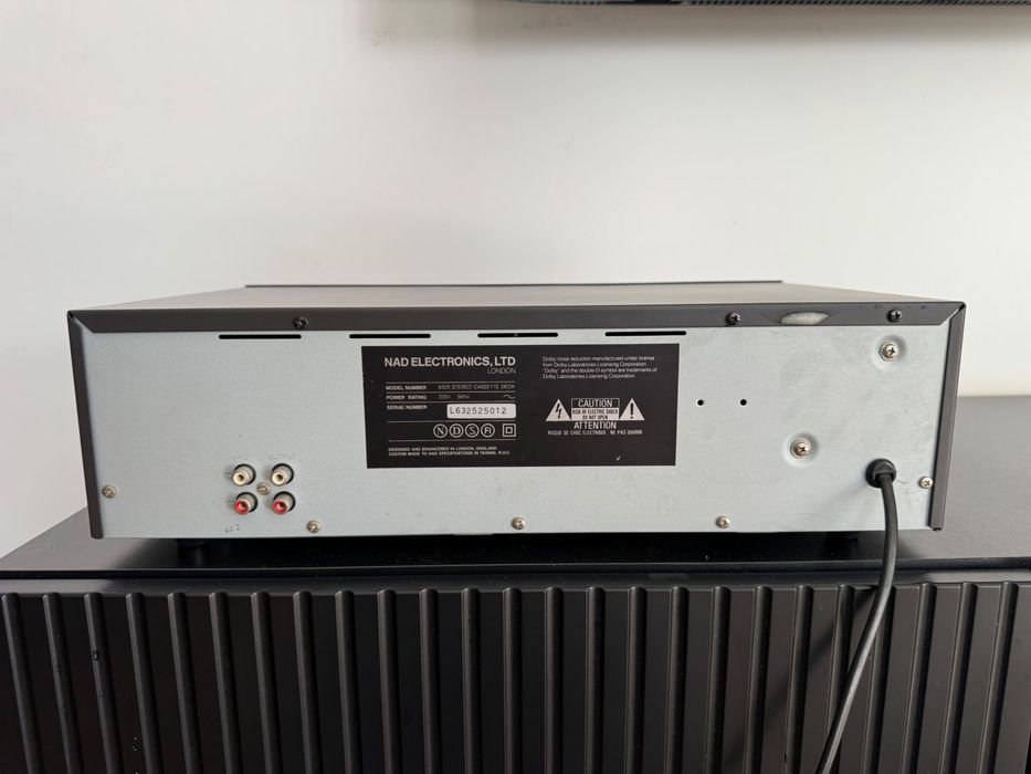 Magnetofon NAD 6325