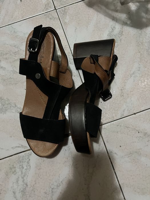 Sandalias pretas n 39…marca Tapadas