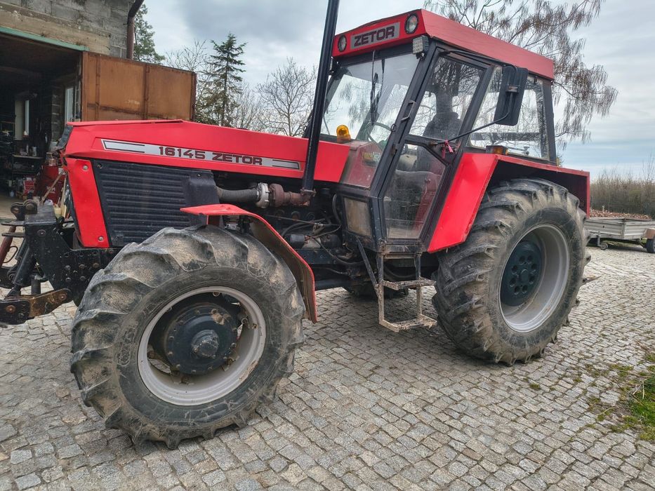 Ciągnik rolniczy ZETOR 16145
