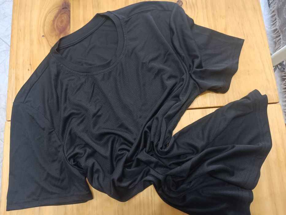 2 x t shirts unisexo M = 5€