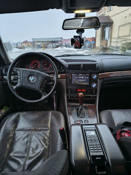 BMW e38 728i plus gaz