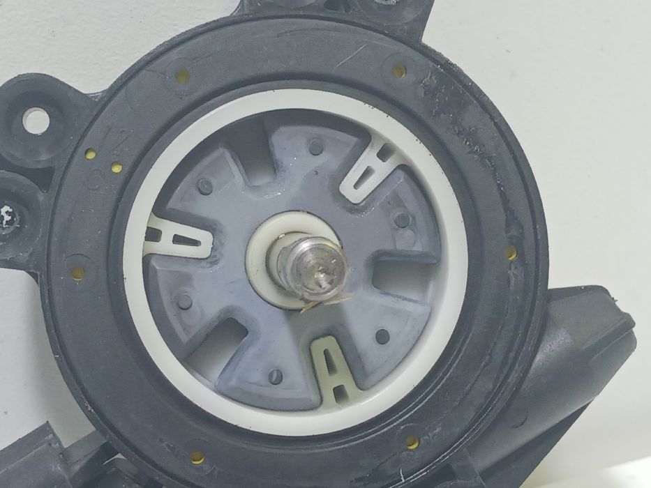 Motor vidro trás esquerdo NISSAN Qashqai/Qashqai+2 I (J10, JJ10)