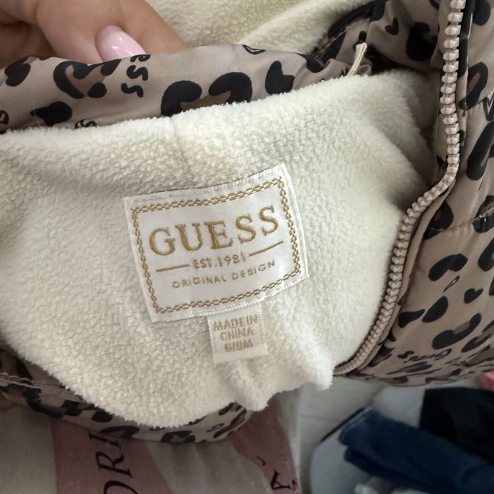 Зимовий комбінезон від Guess 6/9 місяців