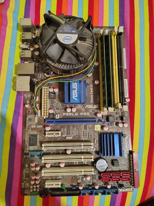 Комплект Asus P5QLD PRO + Xeon E5320 (4 ядра) + 4 Gb
