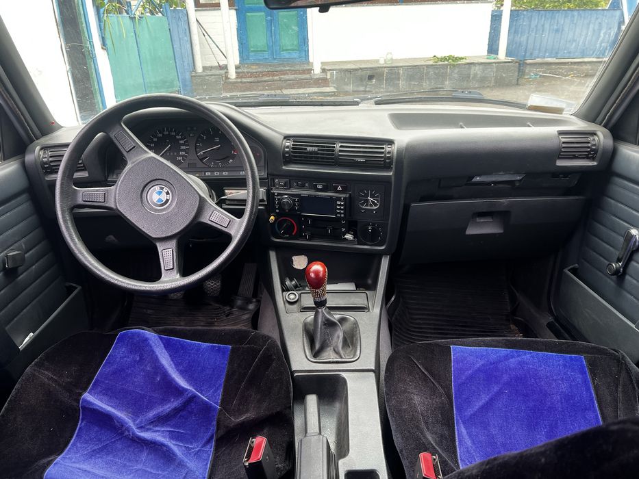 Bmw e 30.
