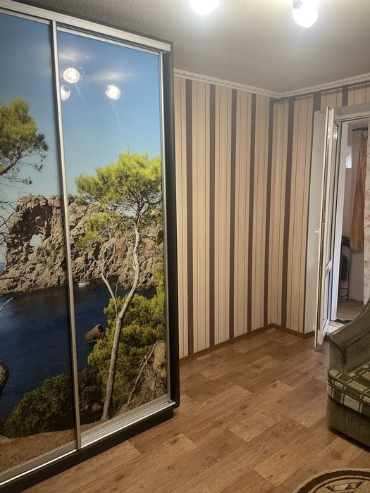 Здаю кімнату в гуртожитку