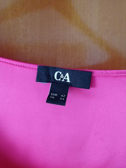 Blusa rosa cetim sem mangas um C&A