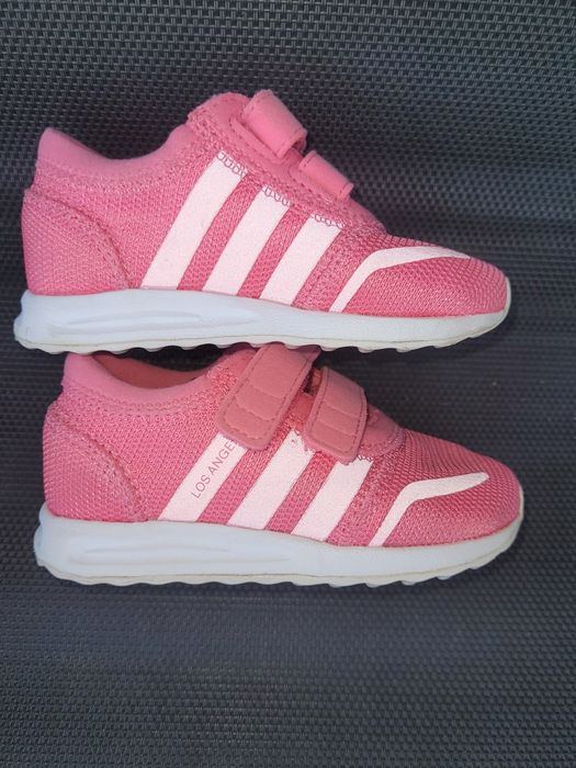 Buty adidas siateczkowe. Model los Angeles