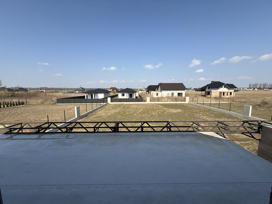 Сучасний дизайнерський будинок 697 $/м² Преміум клас