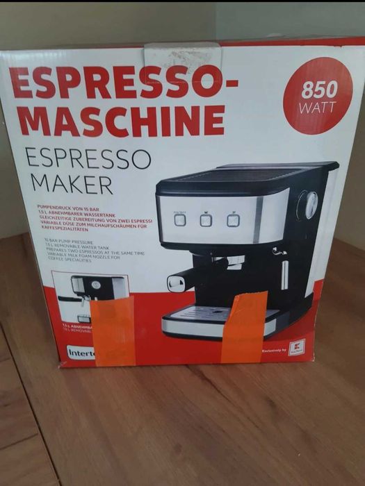 Ekspres do kawy ze spieniaczem