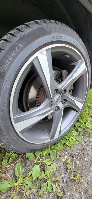 Felgi Volvo S60 V70 Ixion R design plus opony zimowe