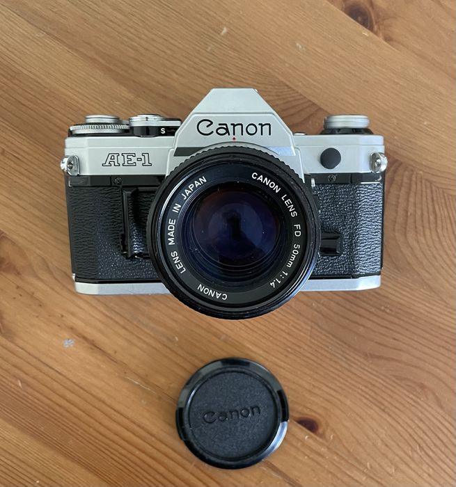 Canon AE-1 com lente 50mm 1:1.4