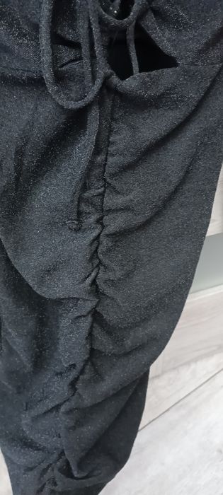 Czarna brokatowa mini xs