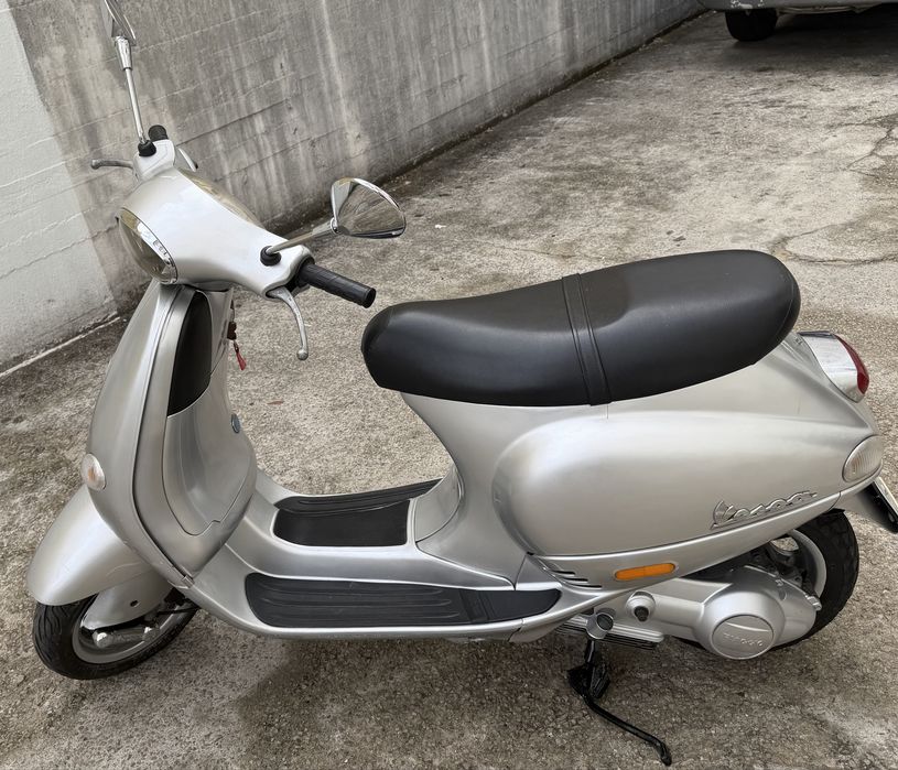 Vespa et4 150    scooter