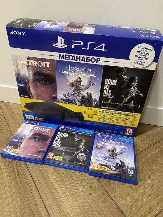 PlayStation 4 Slim 1TB (CUH-2208B)