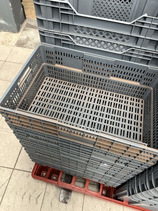 Vendo Caixas reversíveis Domplex 40L (600x400x223mm) c/novas