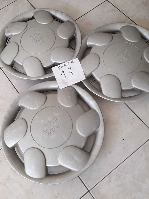 Tampões Peugeot  jante (13)  5 € os três, ler descrição abaixo.