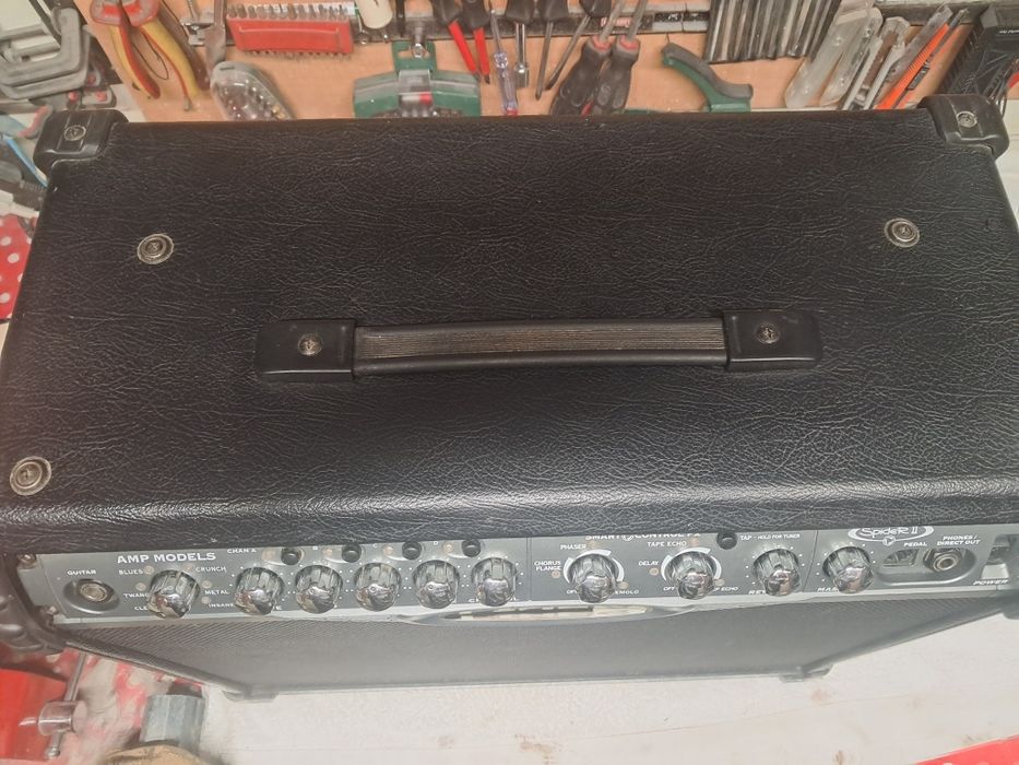 Amplificador de guitarra line6 spider II 75w