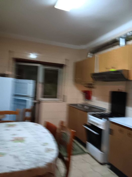 Apartamento T2, semi-mobilado, na Guarda