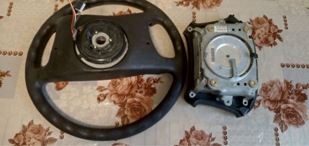 Руль на BMW E39 Продам