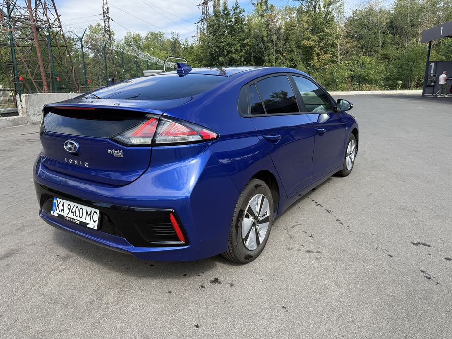 Оренда Хундай Іонік гібрид 2019 рік