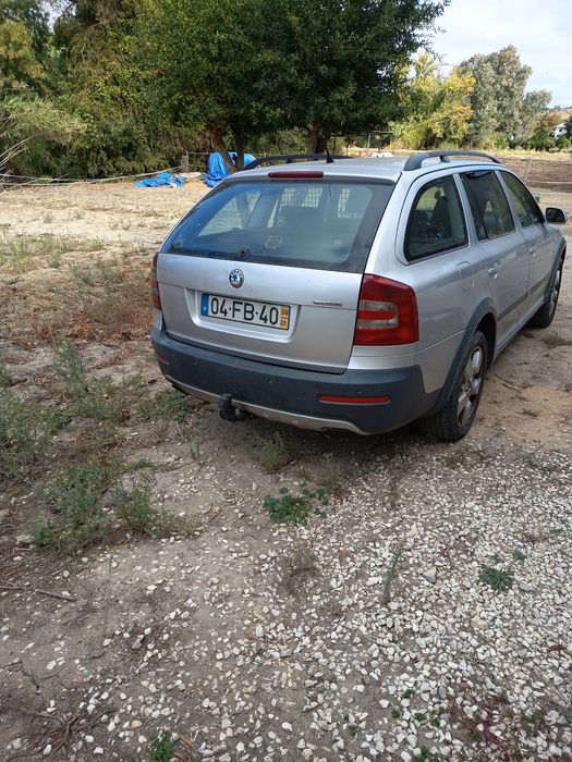 Skoda Octavia Scout 4x4 — photo 3