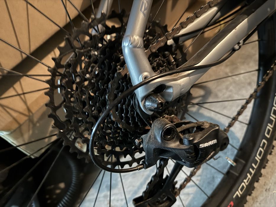 Bicicleta Rockhooper Expert