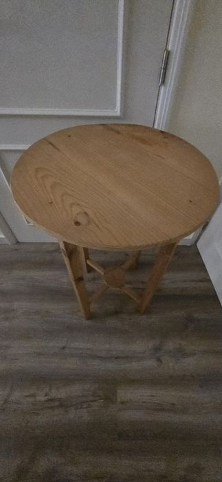 Mesa de apoio em madeira