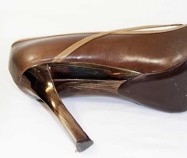 Buty brązowe skórzane marki Gino Rossi Rozmiar 39