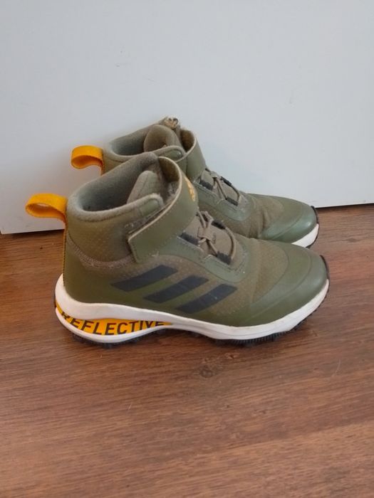 Buty Adidas Fortarun All Terrain, GZ2199, rozmiar 35
Logo adidas
