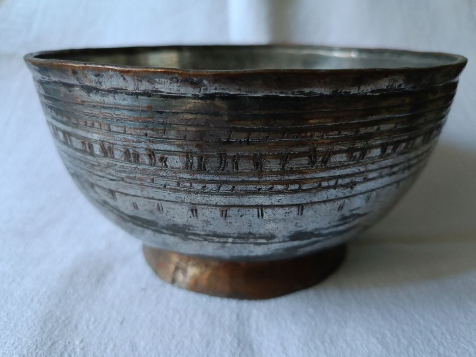 Orientalna misa miedziana, ręcznie wykonana