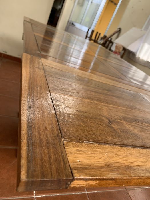 Mesa- Madeira de Pinho