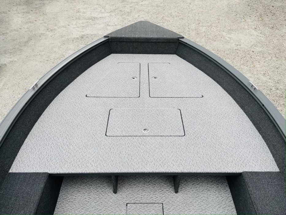 Човен Powerboat 470 TL