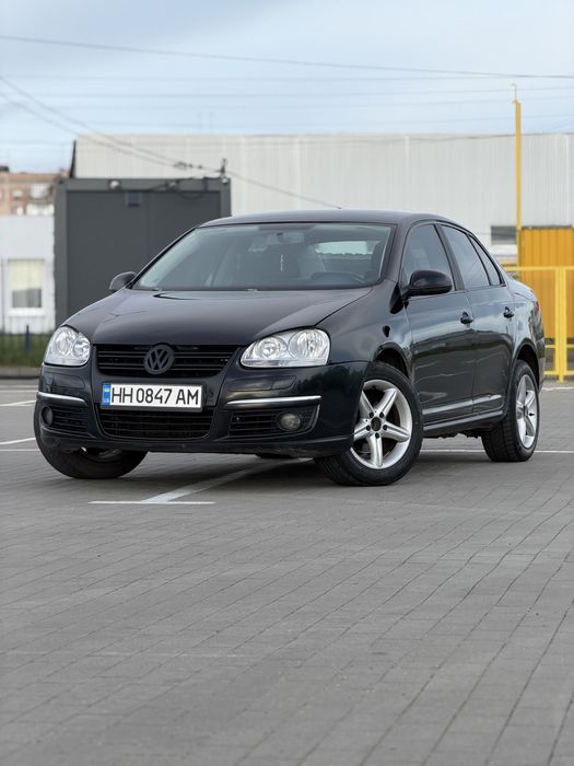 Volskwagen Jetta 1.6 газ. Автомат