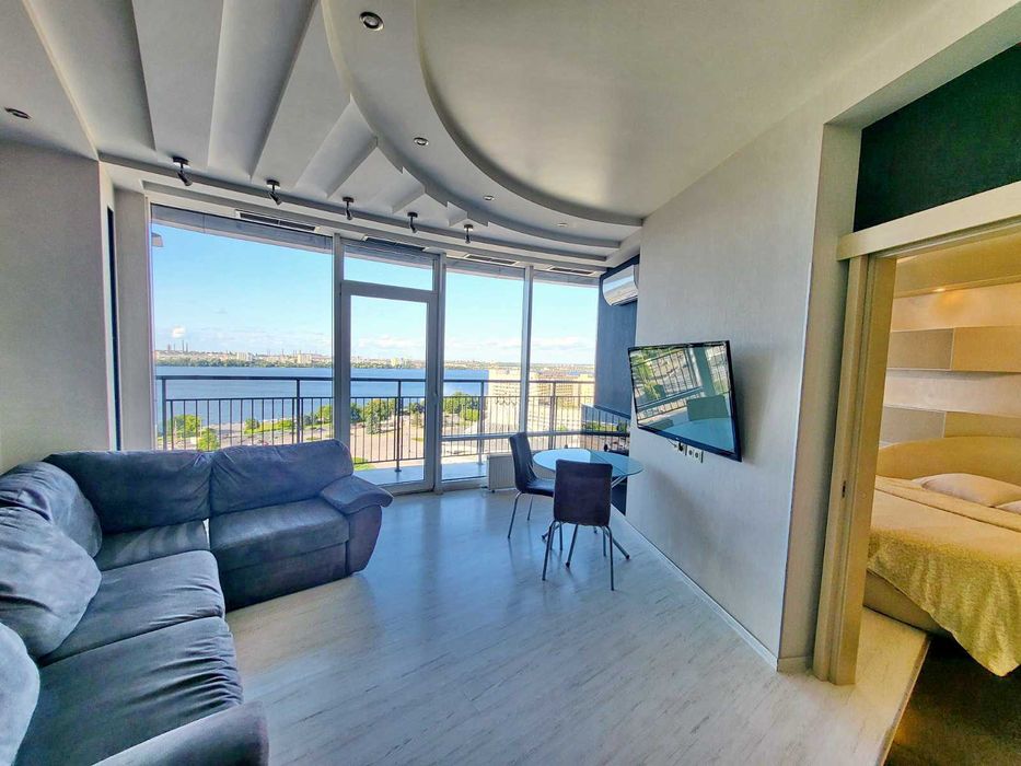 ЛЮКС в ЖК Мост Сити, вид на реку, 2к, ванна, центр. Новый дом. Балкон.