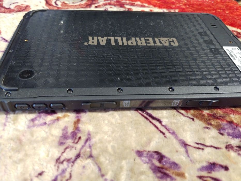 Планшет CATERPILLAR CAT T20 не включается