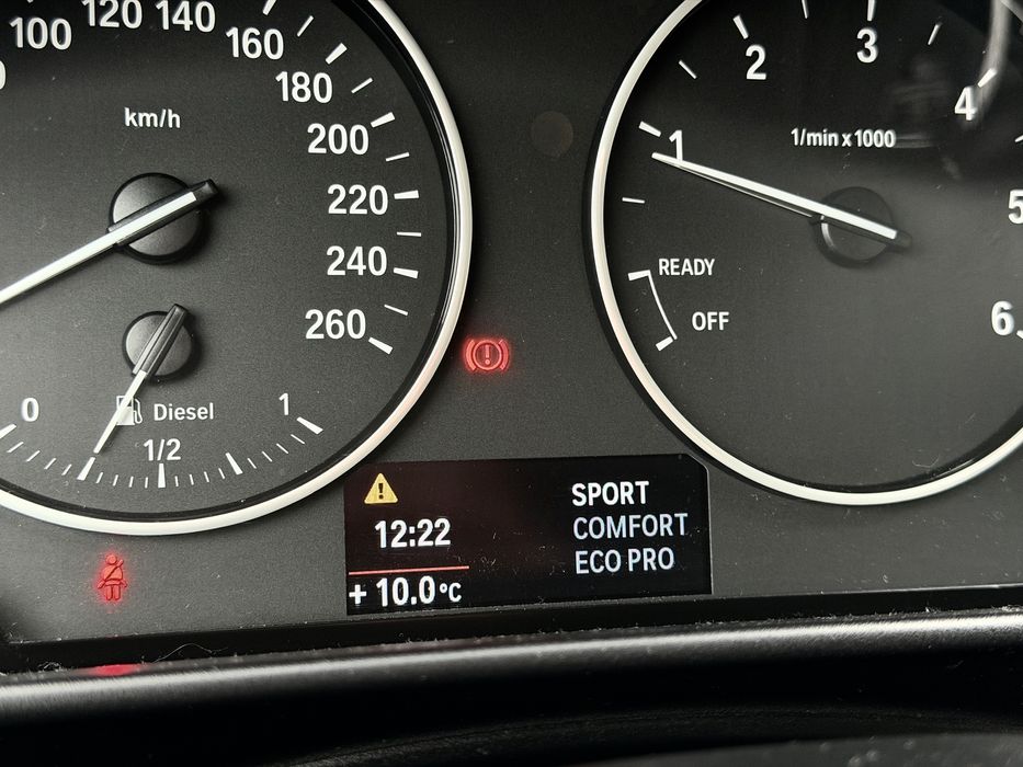 BMW 118D – Série 1 F20 [Tratamos do seu financiamento]