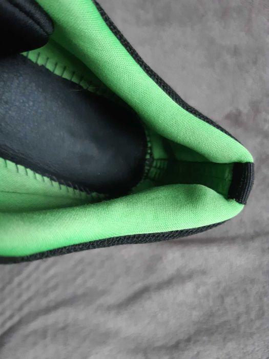 Leguano spinwyn buty boso