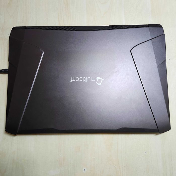 17' 4к OLED GTX 1070 8gb ТОПОВЫЙ ноутбук видеокарта 8 гб