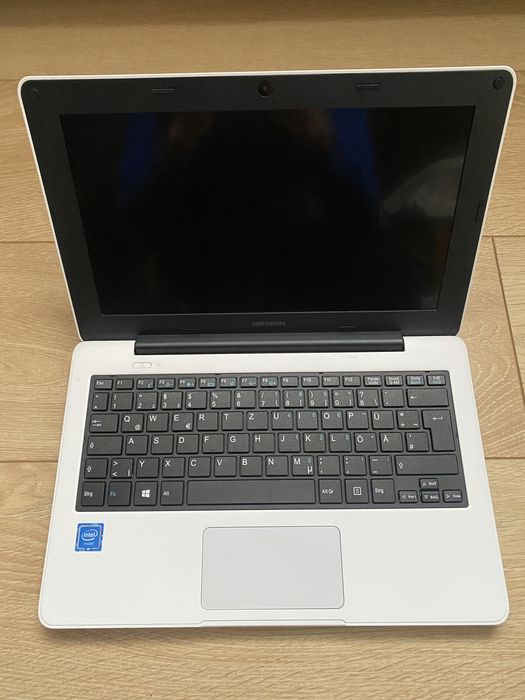 Ноутбук Medion E11201 (11.6, Celeron N3450 4x1.1GHz, 4gb, SSD 64gb)