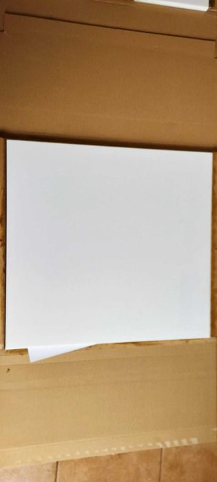 Portas de armário e porta cds/dvds Ikea