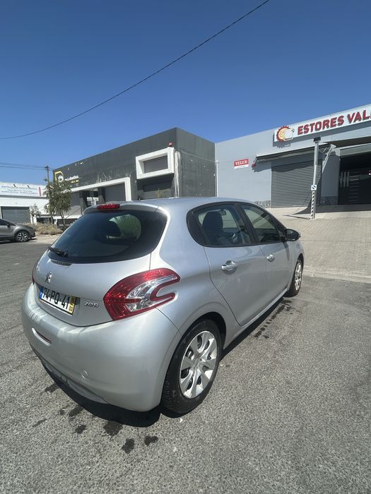 Peugeot 208 (118.981 kms)