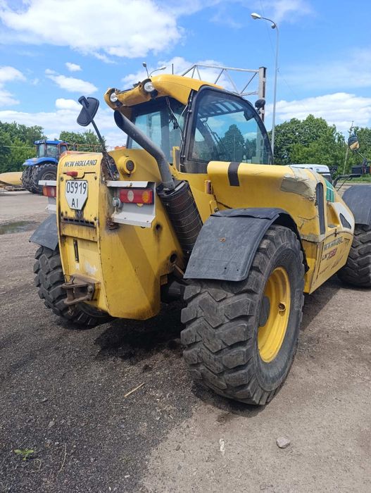 Продається навантажувач NEW HOLLAND LM732 2013р.