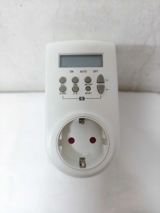 2 digital timers64550447073409121