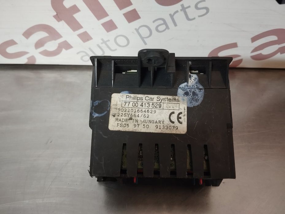 Display / Ecrã de Informações RENAULT MEGANE Scénic - 7700413529
