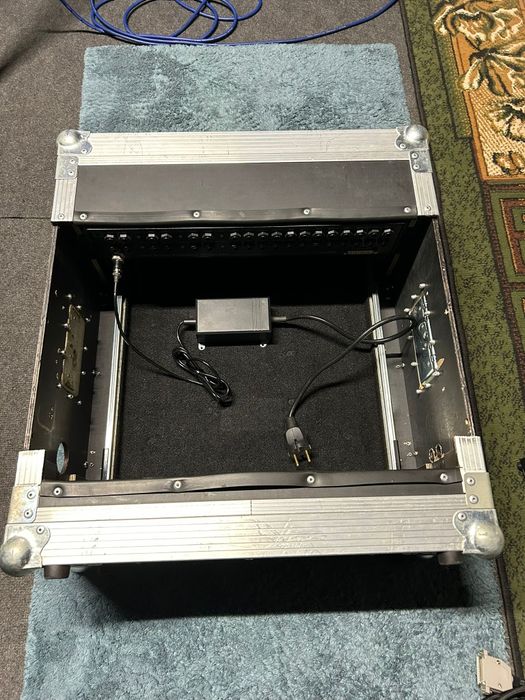 Krosownica Chris Sound Research + rack + zasilacz