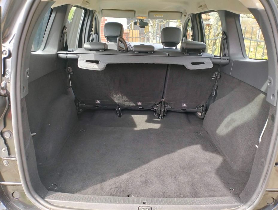 Dacia 7 osobowa 1.2