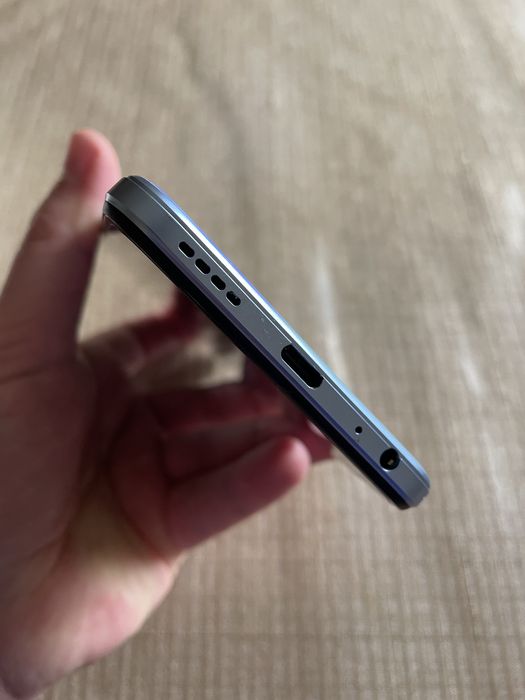 Продам Vivo Y33s — у дуже хорошому стані