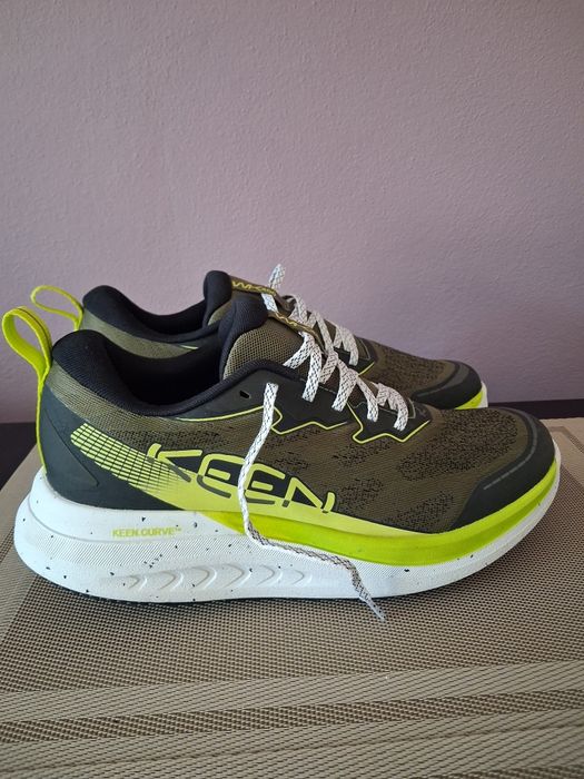 Keen buty do biegania 42